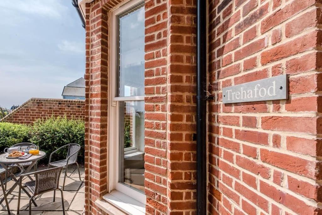 Trehafod, Aldeburgh Villa Buitenkant foto